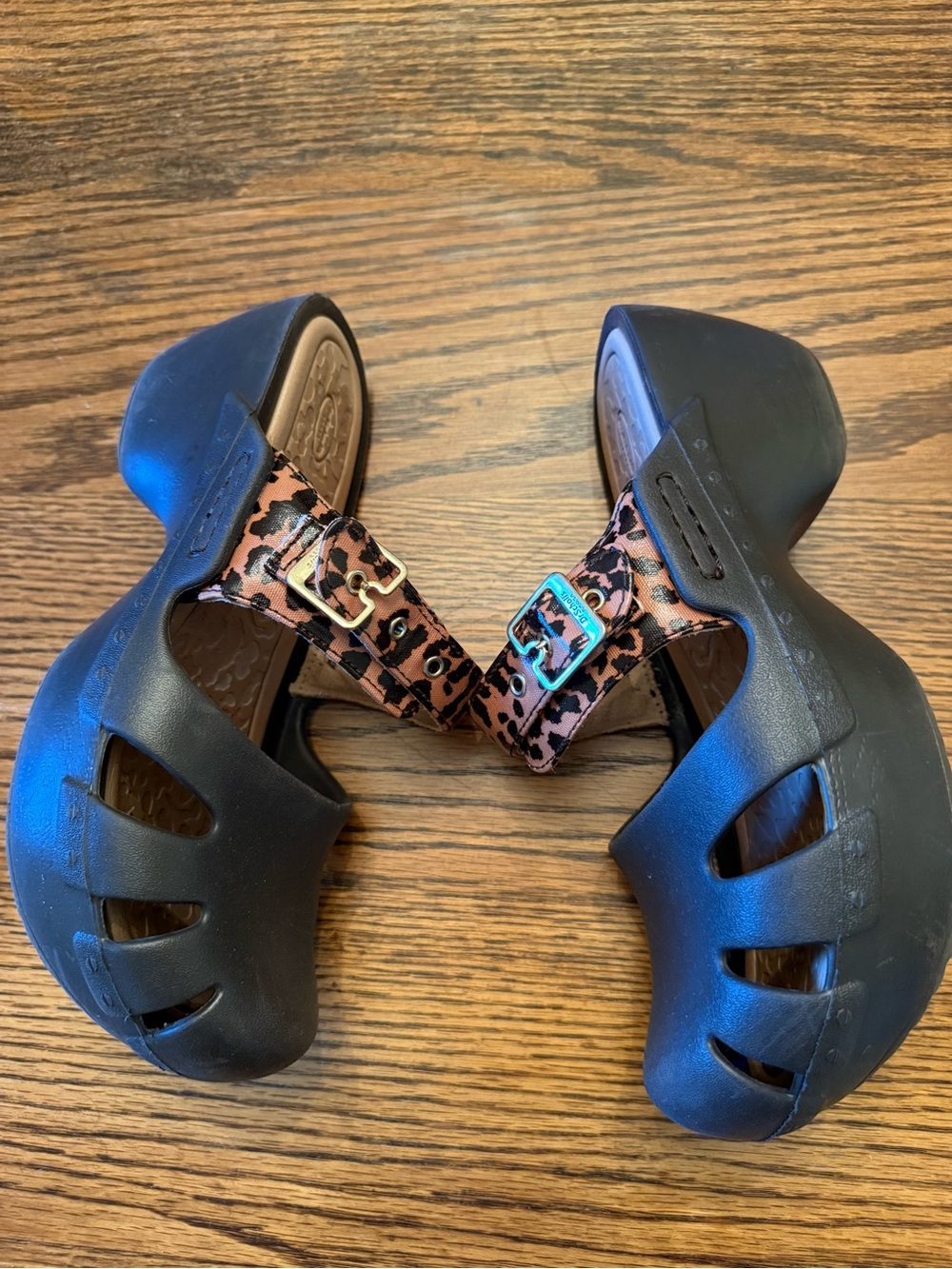 Dr. Scholl’s Black Comfort Clogs Blush Leopard Print Adjustable Strap Sandals 8